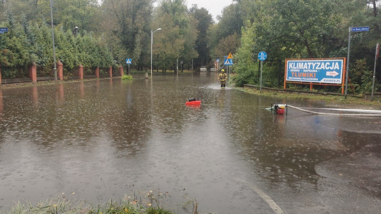 Wody coraz więcej! Sytuacja powodziowa w regionie  [ZDJĘCIA]