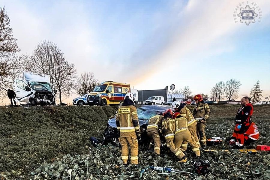 Trzy Osoby Ranne W Wypadku Na Trasie Pawłowice - Cieszyn